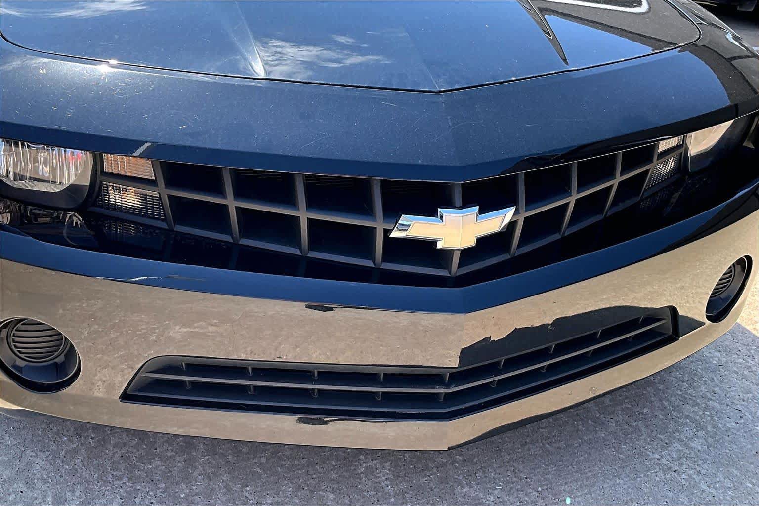 Used 2013 Chevrolet Camaro LS RWD image 26