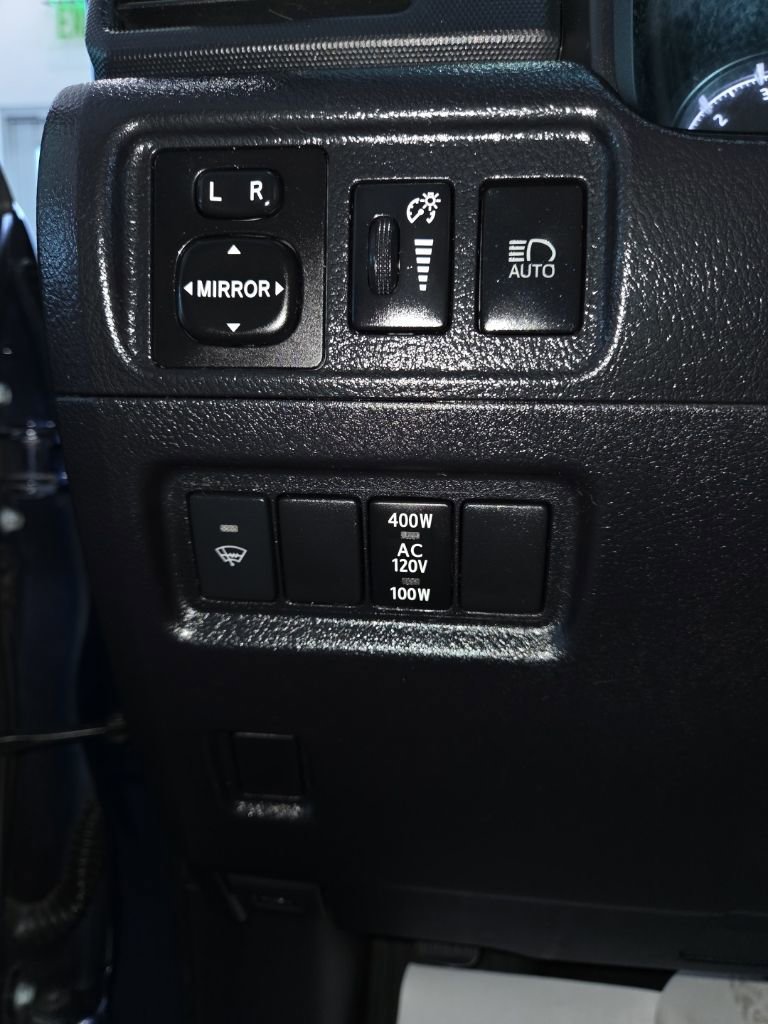 Used 2020 Toyota 4Runner Venture w/ Moonroof Package image 13