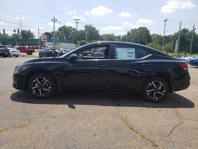 New 2025 Nissan Sentra SV image 3