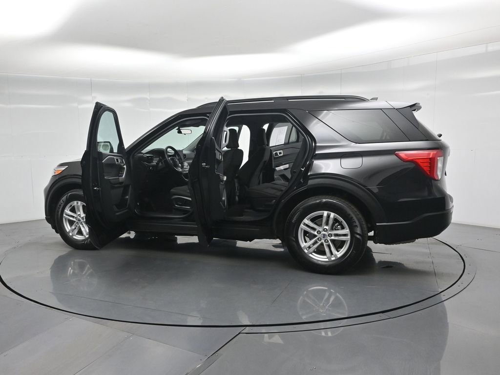 Certified 2023 Ford Explorer XLT image 34