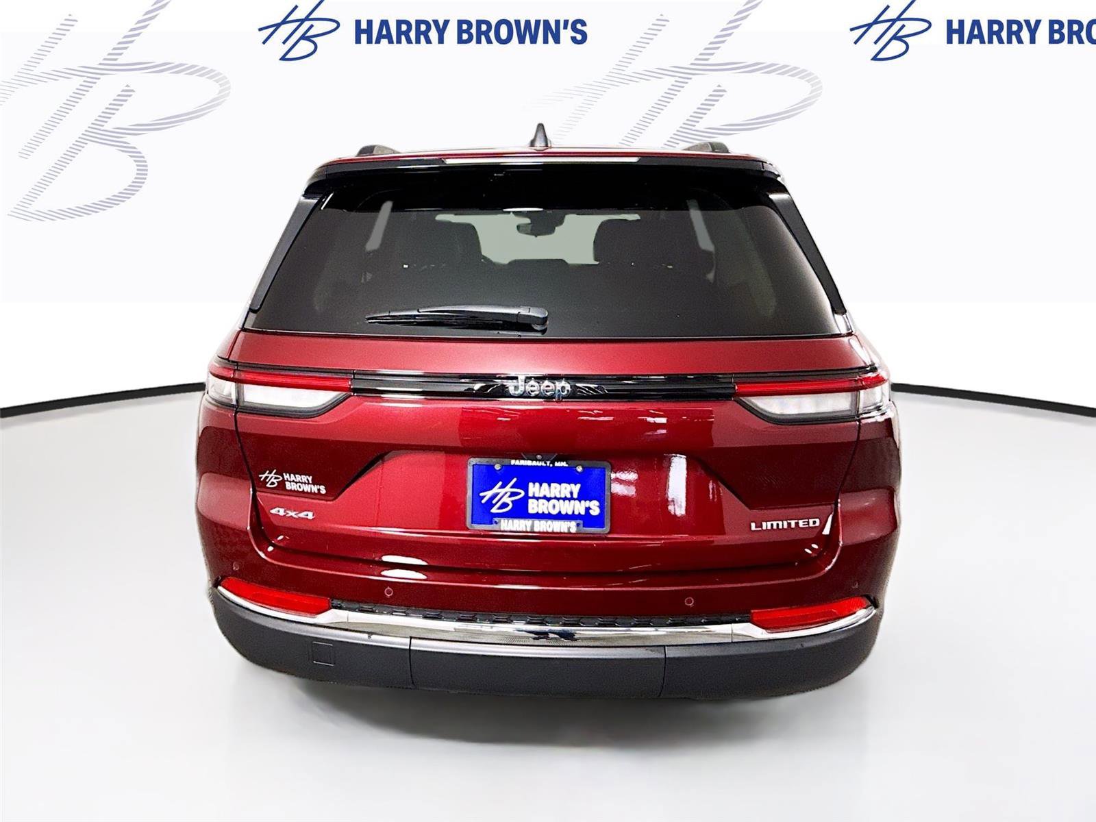 Used 2023 Jeep Grand Cherokee Limited image 30