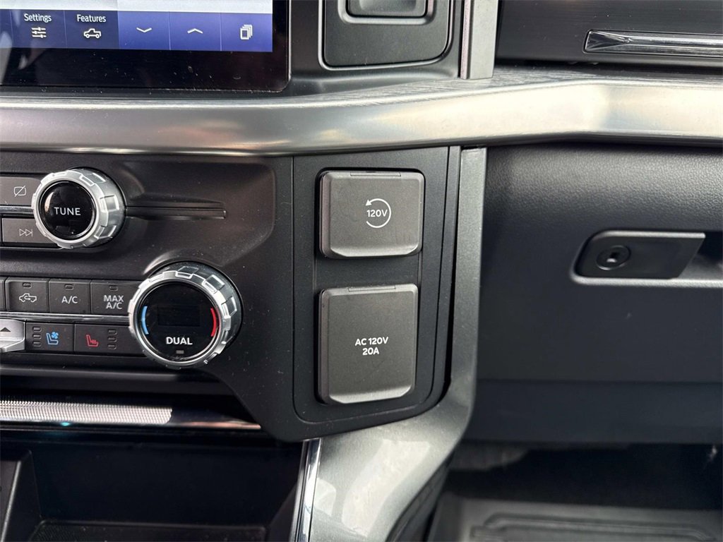 Used 2021 Ford F150 Lariat w/ Equipment Group 502A High image 20