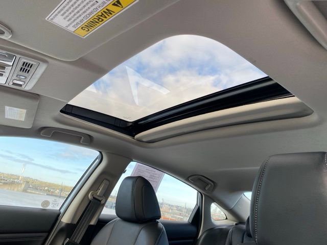 Used 2019 Honda Insight Touring image 11