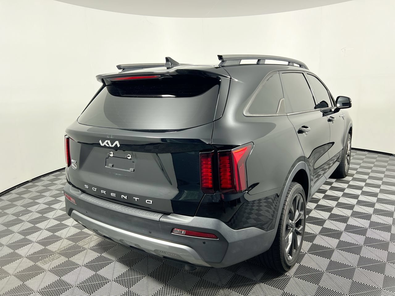 Used 2022 Kia Sorento X-Line EX AWD/4WD image 3