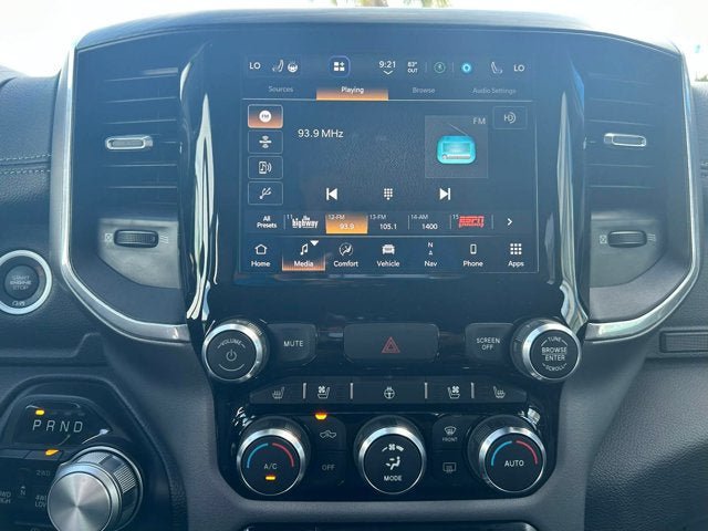 Used 2023 RAM 1500 Laramie AWD/4WD image 7