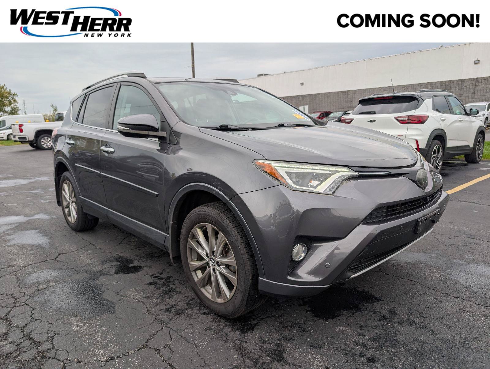 Used 2017 Toyota RAV4 Platinum AWD/4WD image 1