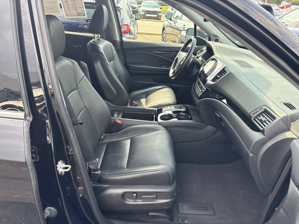 Used 2018 Honda Pilot Touring image 9