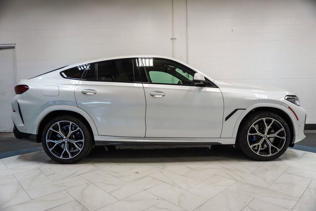 Used 2023 BMW X6 M50i w/ Executive Package AWD/4WD image 34