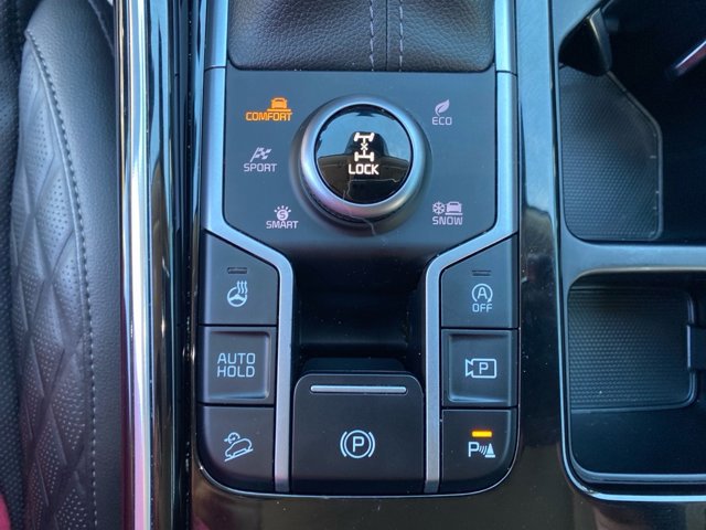 Certified 2023 Kia Sorento SX image 13