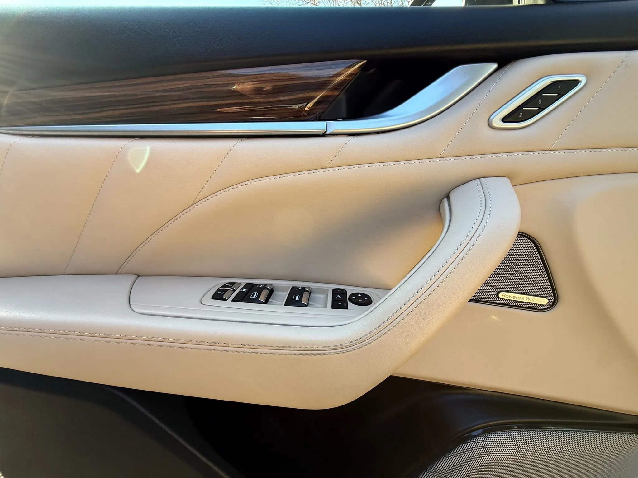 Used 2019 Maserati Levante GranLusso image 10