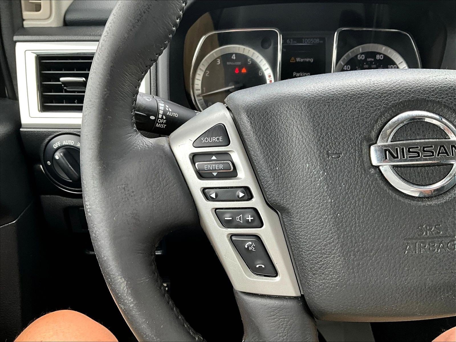 Used 2018 Nissan Titan SV w/ SV Convenience Package AWD/4WD image 11