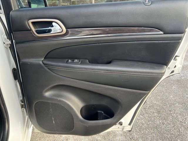 Used 2017 Jeep Grand Cherokee Overland image 13