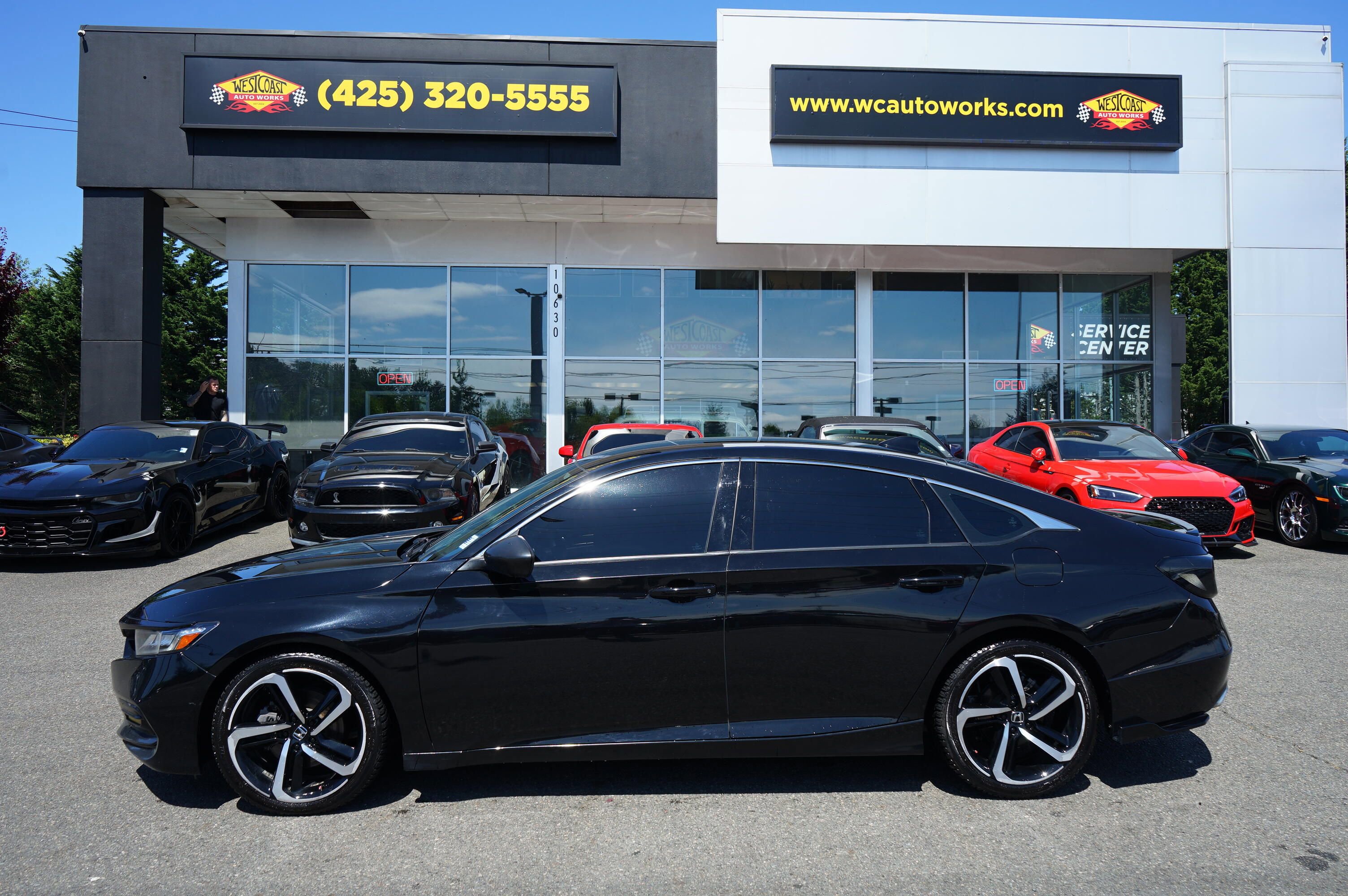Used 2019 Honda Accord Sport image 2