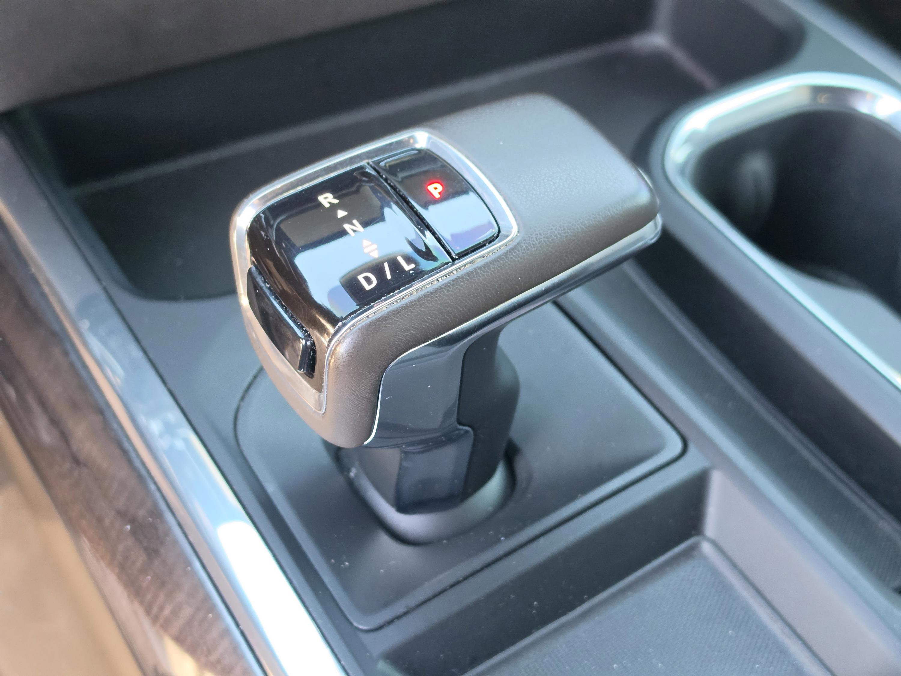 Used 2022 Chevrolet Silverado 1500 LTZ AWD/4WD image 29