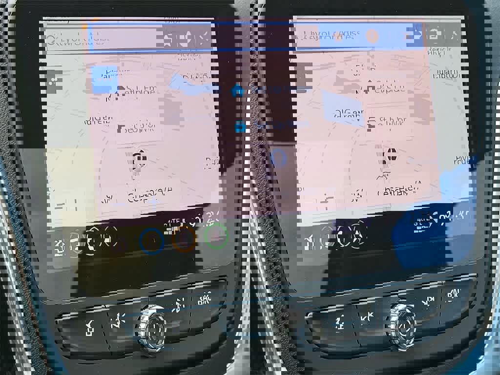 Used 2019 Chevrolet Equinox Premier image 18