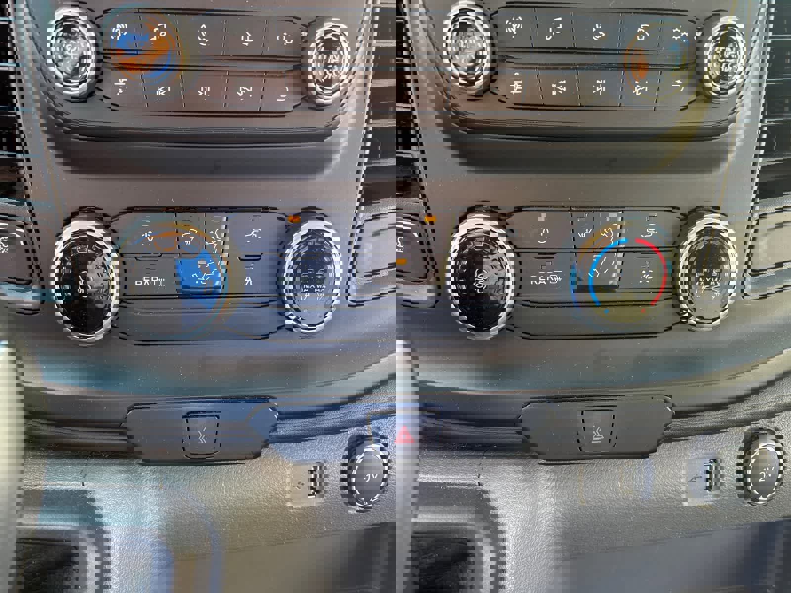 Used 2023 Ford Transit 250 Low Roof AWD w/ Exterior Upgrade Package image 21