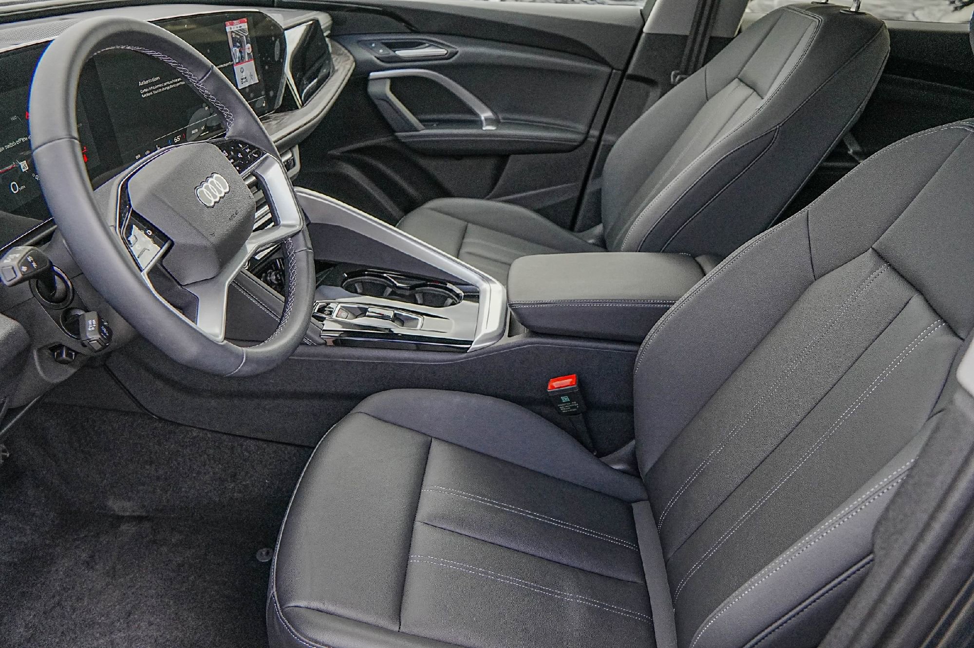 Certified 2025 Audi Q5 Premium w/ Convenience Package image 9