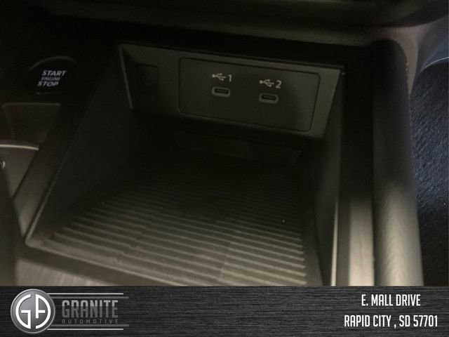 Used 2025 Nissan Kicks SV w/ SV Premium Package image 29