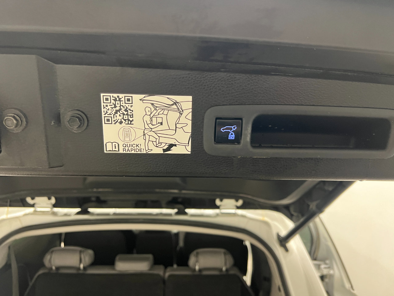 Used 2021 Toyota Sienna XLE w/ XLE Plus Package image 49