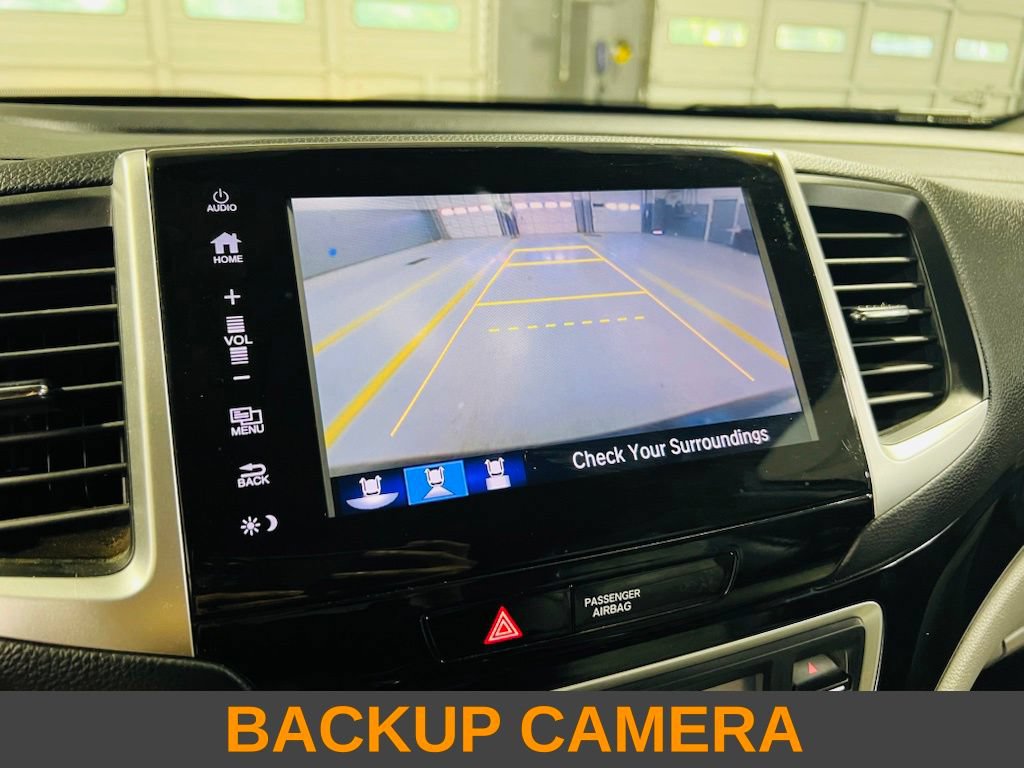 Used 2017 Honda Pilot Touring image 7