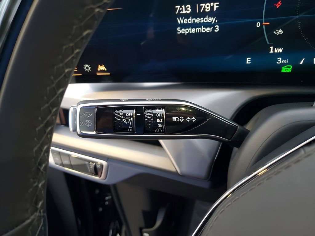 New 2026 Cadillac Vistiq Premium Luxury image 37