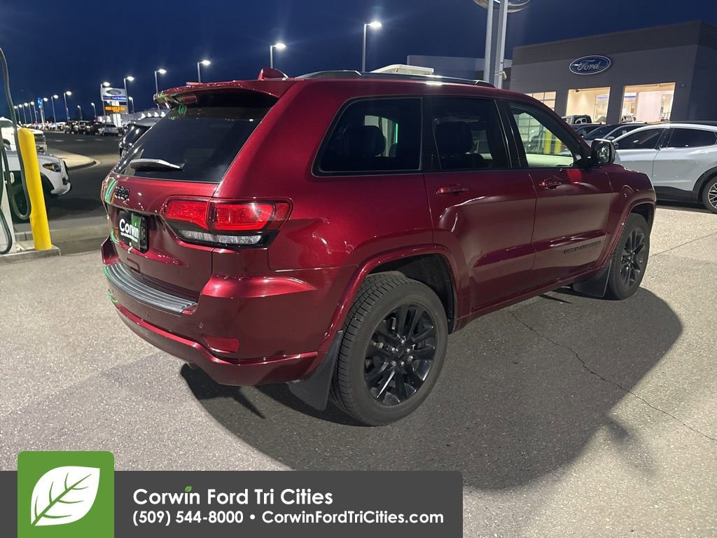 Used 2019 Jeep Grand Cherokee Altitude image 12