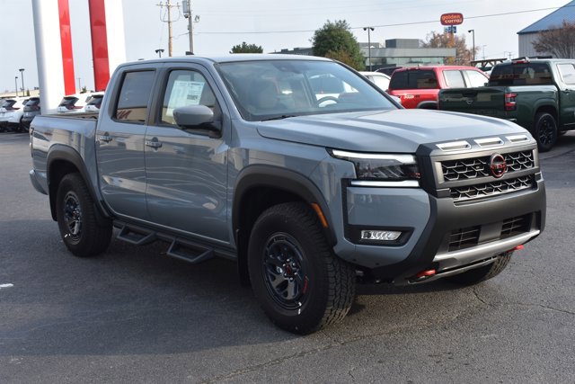 New 2026 Nissan Frontier PRO-4X w/ Pro-4x Convenience Package image 3