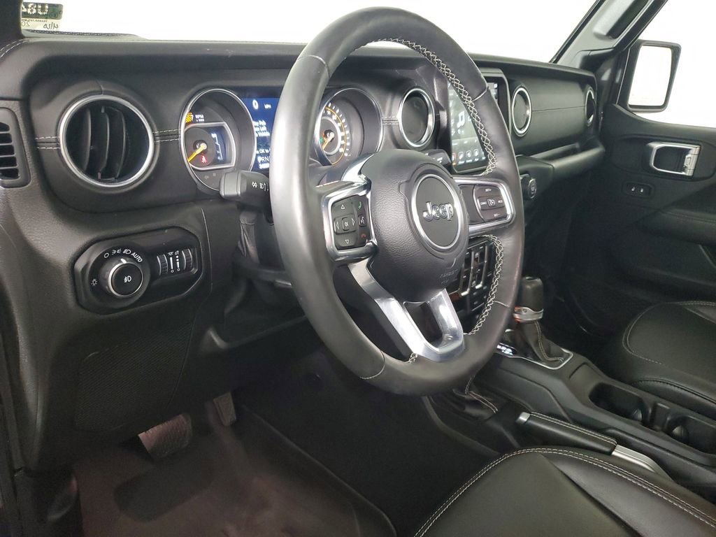 Used 2020 Jeep Wrangler Unlimited Sahara AWD/4WD image 21