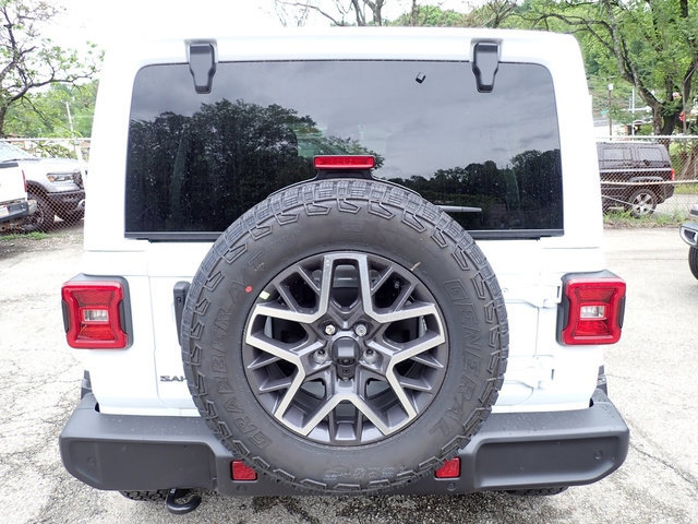 New 2026 Jeep Wrangler Unlimited Sahara w/ Safety Group AWD/4WD image 4