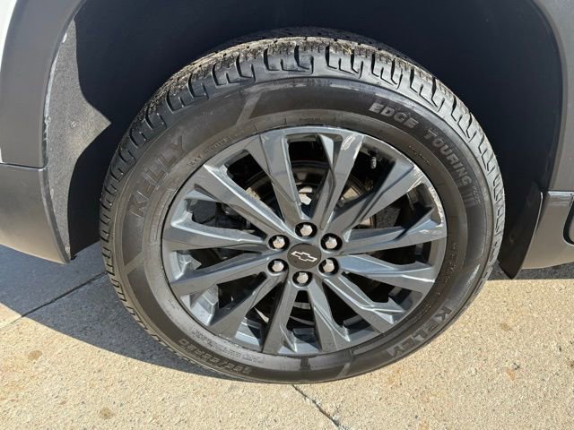 Used 2023 Chevrolet Traverse RS w/ LPO, Floor Liner Package image 10