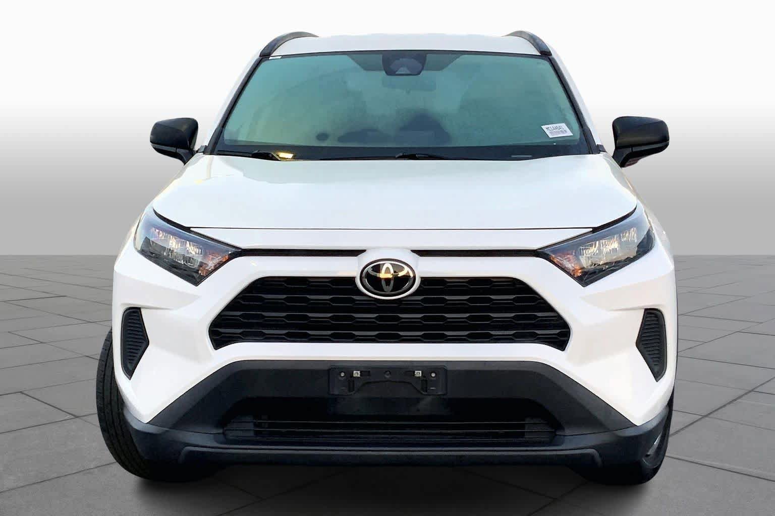 Certified 2021 Toyota RAV4 LE image 4