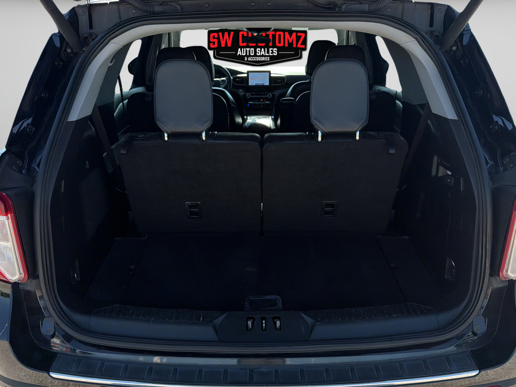 Used 2021 Ford Explorer Limited w/ Equipment Group 301A AWD/4WD image 15