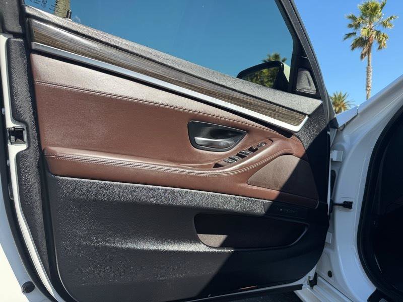 Used 2015 BMW 550i Sedan RWD image 44