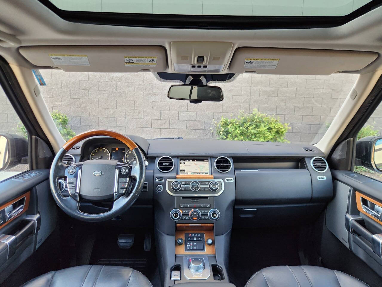 Used 2015 Land Rover LR4 HSE AWD/4WD image 7