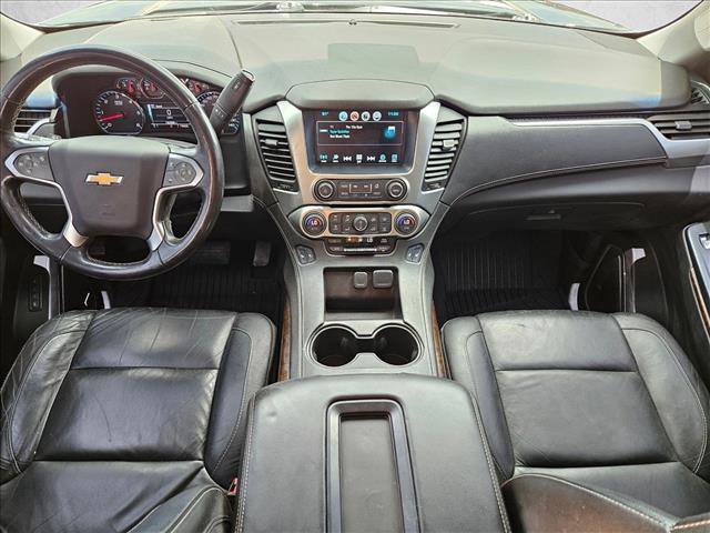 Used 2018 Chevrolet Suburban LT RWD image 16