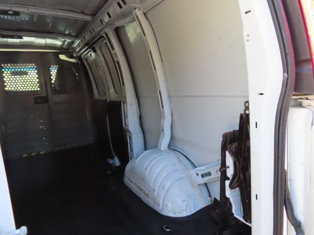 Used 2019 Chevrolet Express 2500 RWD image 13