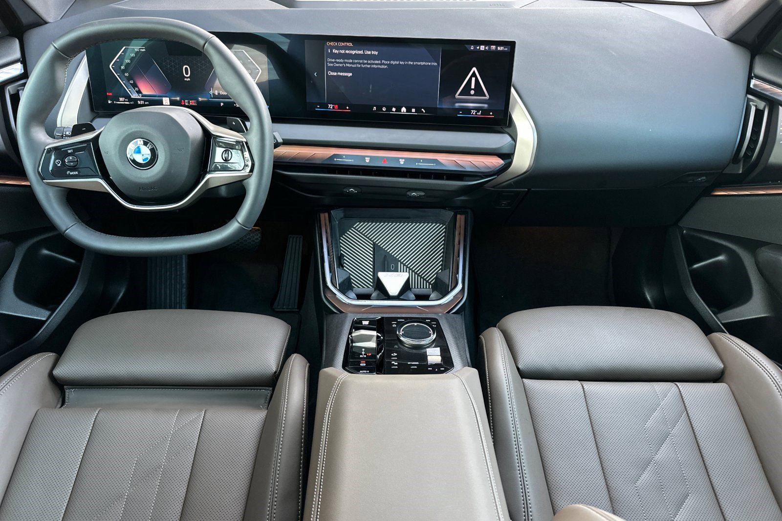 Used 2025 BMW X3 xDrive30i w/ Convenience Package image 17