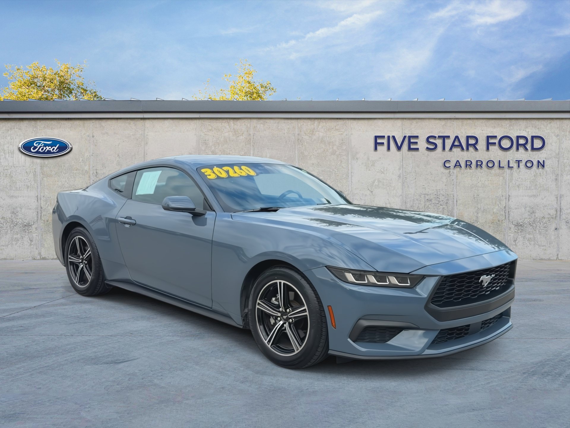 Used 2024 Ford Mustang Coupe RWD image 2