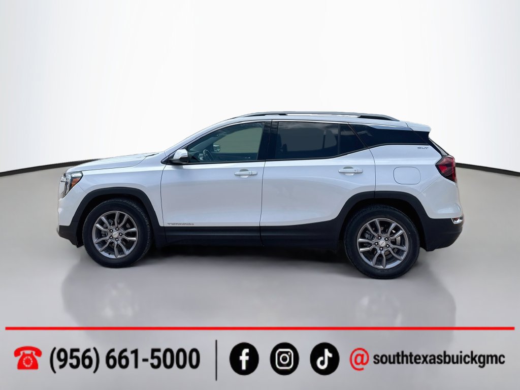Used 2023 GMC Terrain SLT w/ Infotainment Package II FWD image 4
