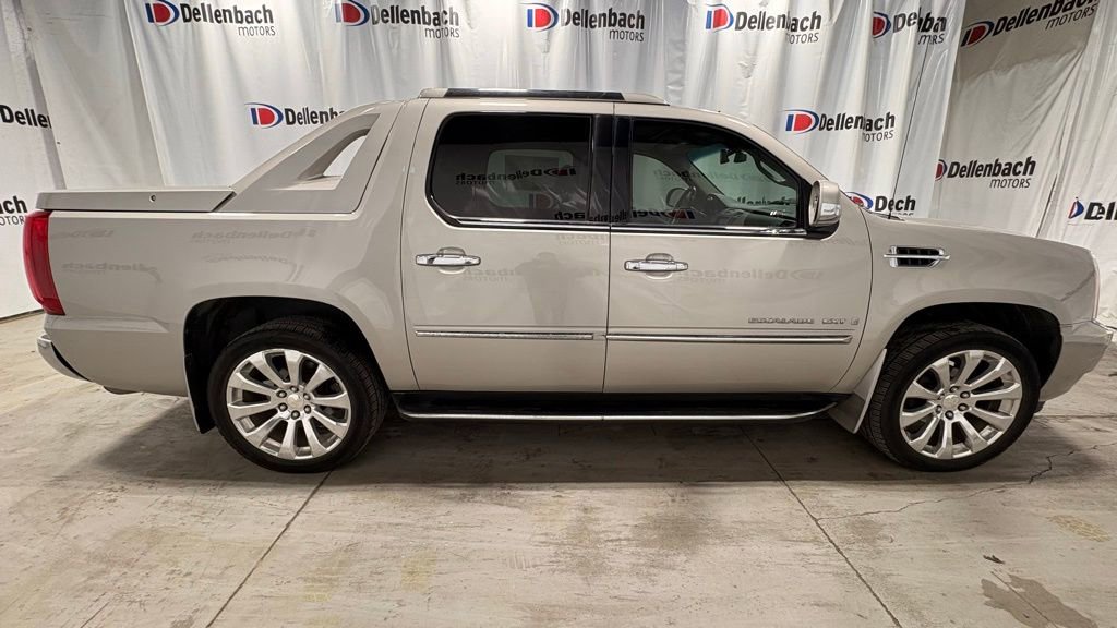 Used 2009 Cadillac Escalade EXT image 6