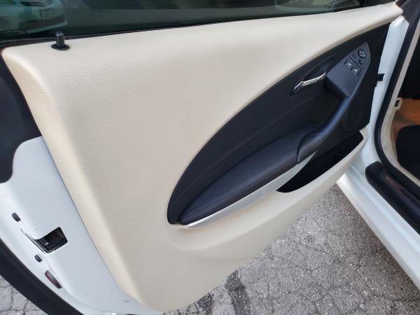 Used 2010 BMW 650i Coupe image 15