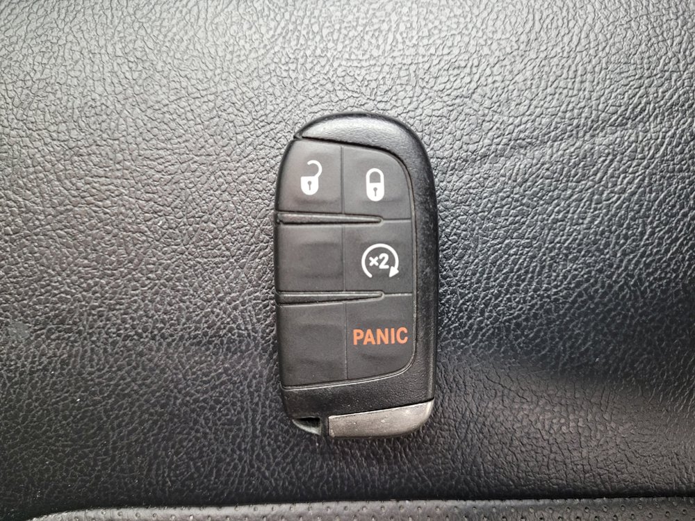 Used 2020 Jeep Compass Limited FWD image 32