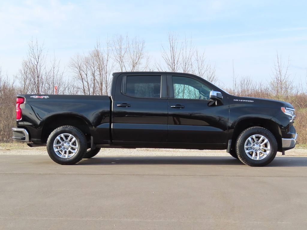 Used 2022 Chevrolet Silverado 1500 LT w/ Protection Package image 2