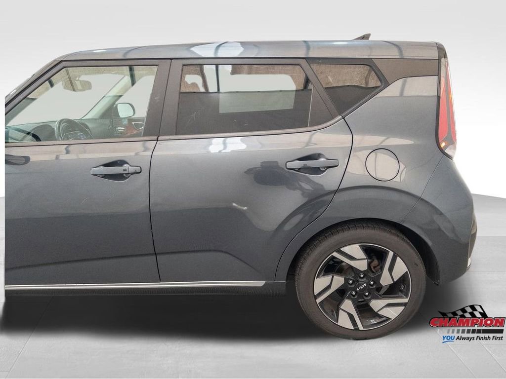 Used 2023 Kia Soul GT-Line image 12
