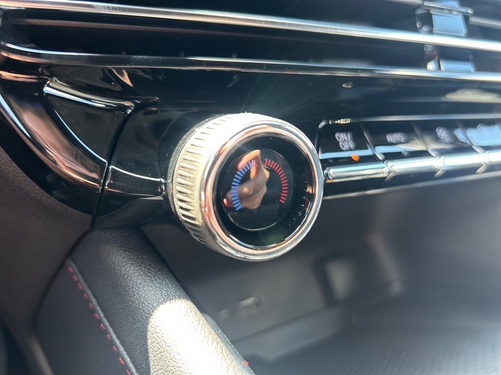 New 2026 Chevrolet Traverse RS w/ LPO, Floor Liner Package image 13