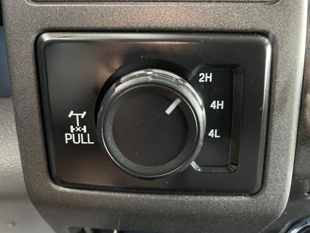 Used 2017 Ford F250 XL w/ Power Equipment Group AWD/4WD image 20