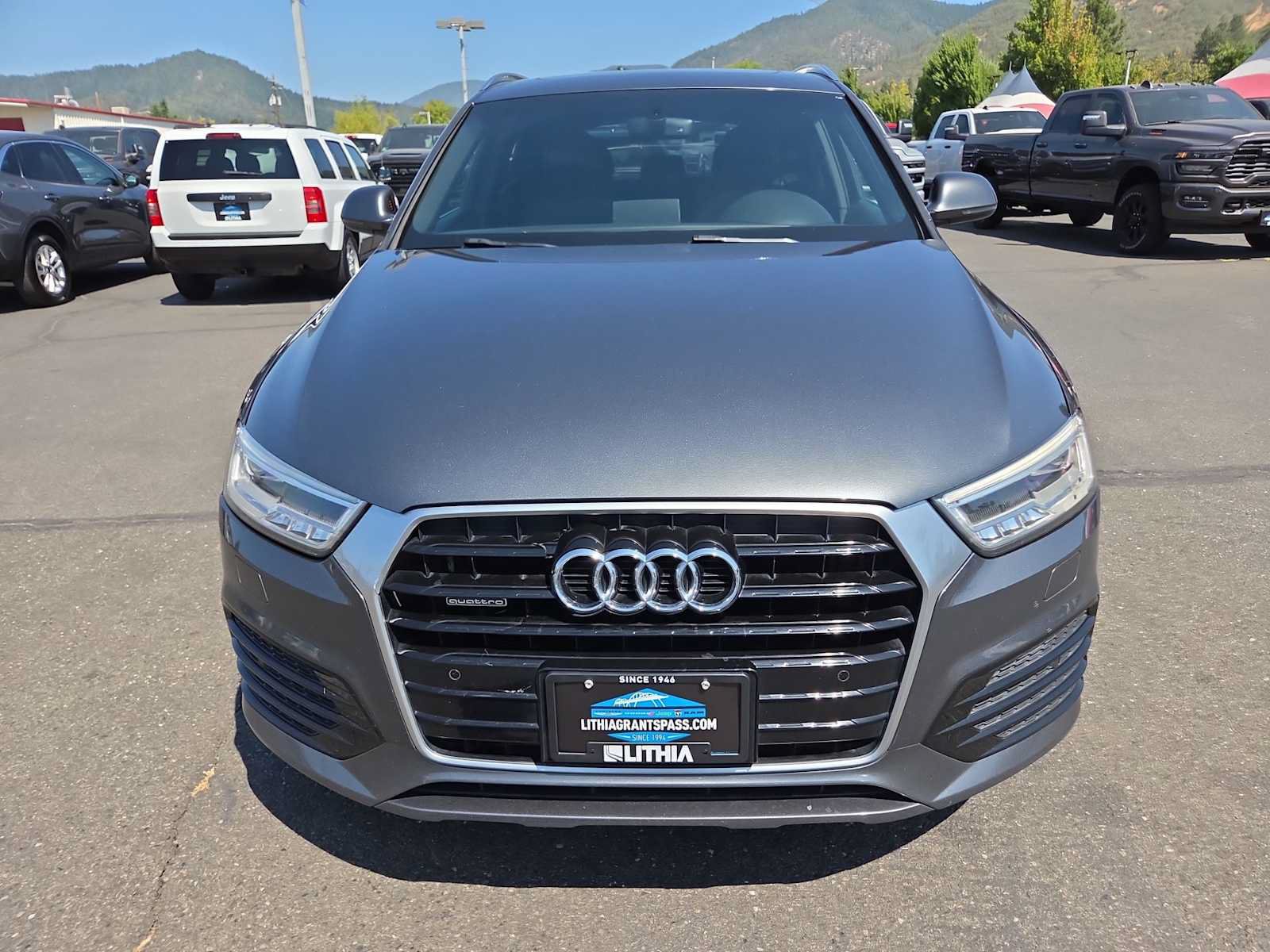 Used 2018 Audi Q3 2.0T Premium Plus w/ Premium Plus Package AWD/4WD image 14
