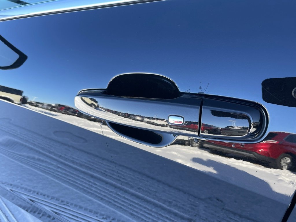 Used 2025 Chevrolet Malibu LT image 50