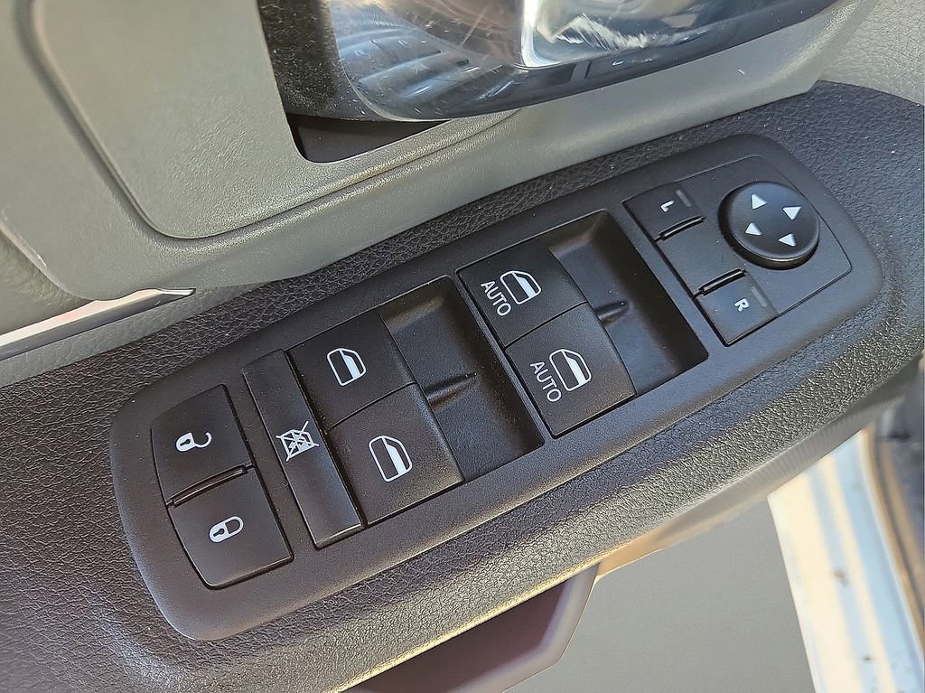 Used 2023 RAM 1500 Classic SLT w/ Electronics Group image 18