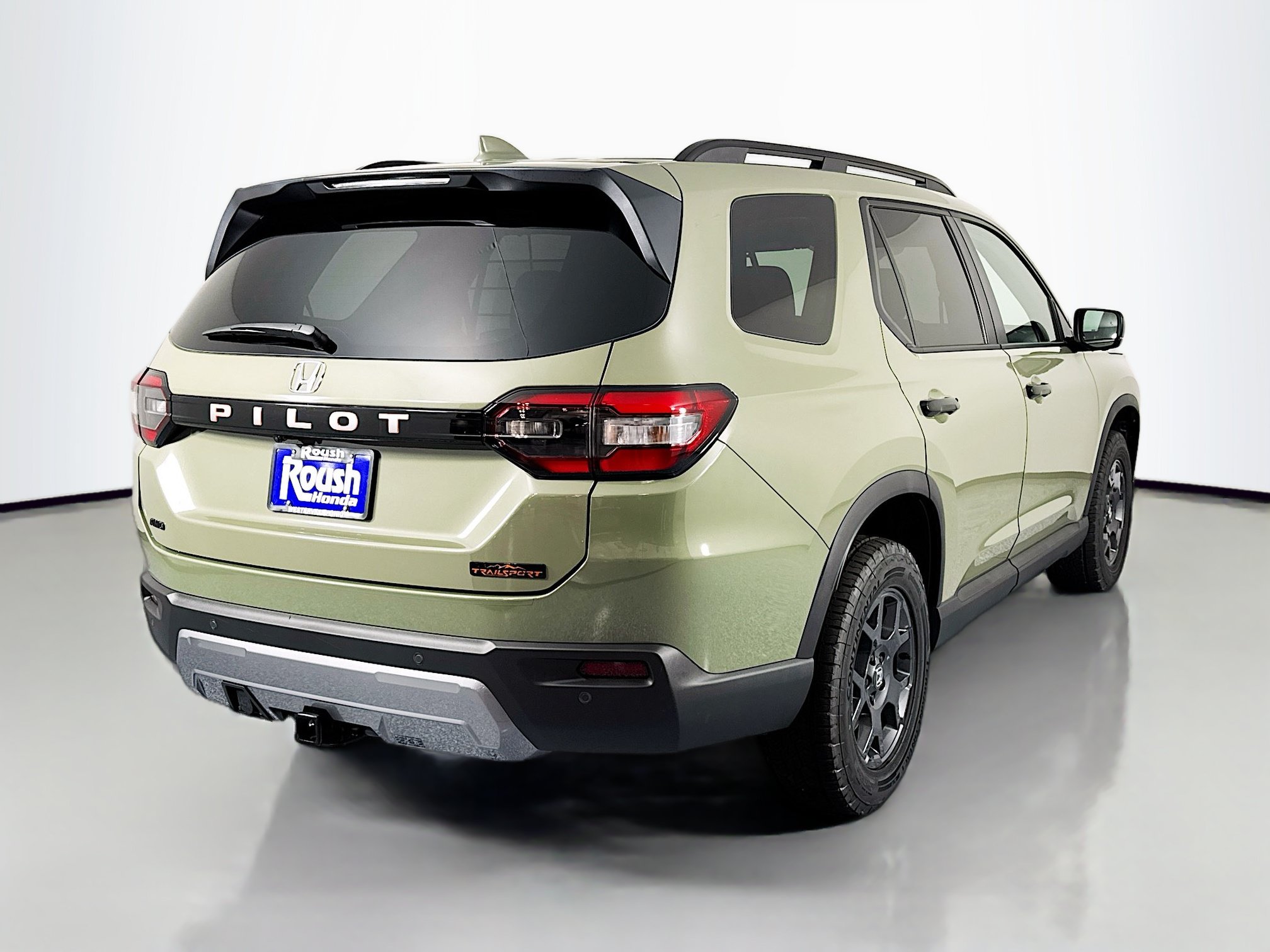New 2026 Honda Pilot TrailSport image 5